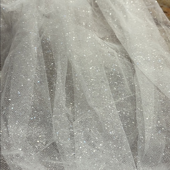 Brand new sparkle veil - Picture 2 of 4